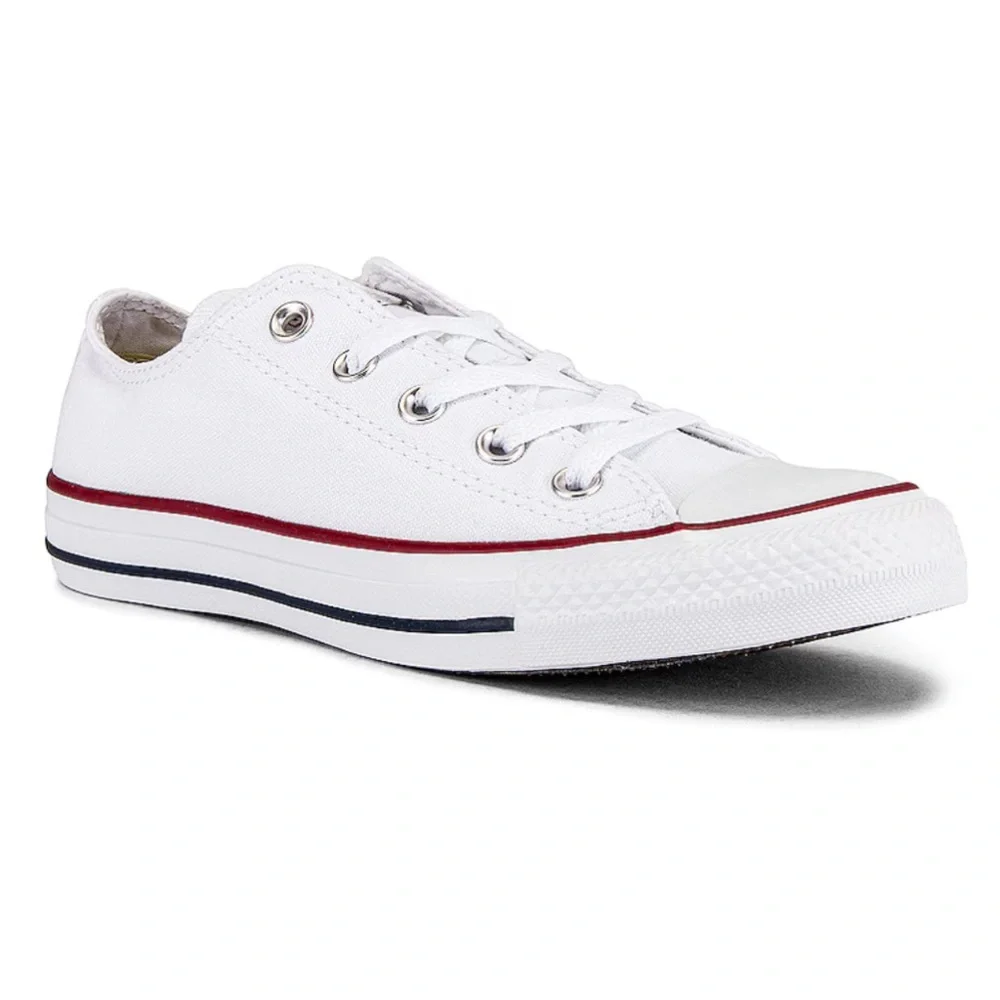 Converse Chuck Taylor All Star Sneaker in Optical White Size 7 - Picture 2 of 7